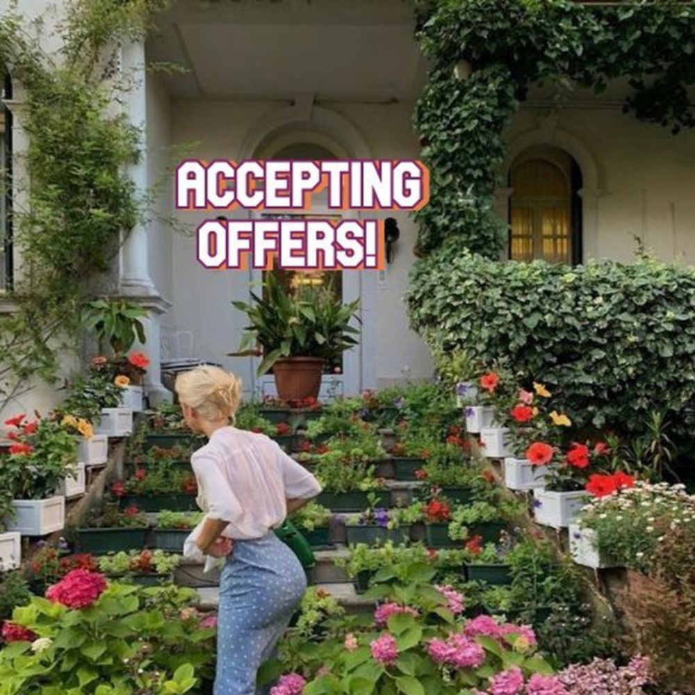 I’m accepting reasonable offers!!!